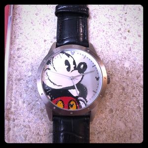 Disneyland Mickey Mouse Genuine Leather Watch